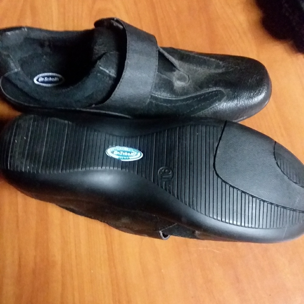 Dr scholl's black flats